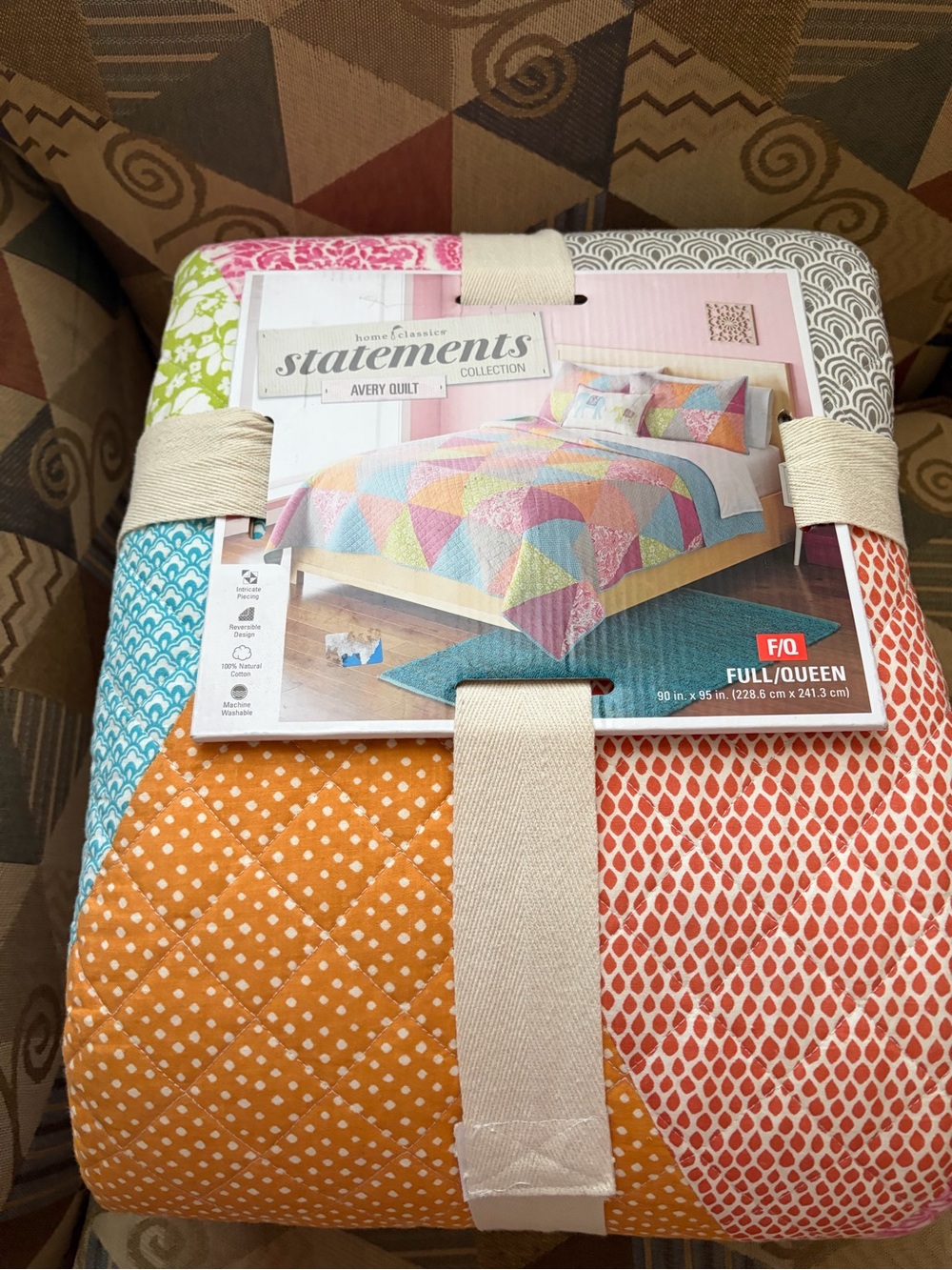 NWT Avery Quilt Multi Color Full/Queen